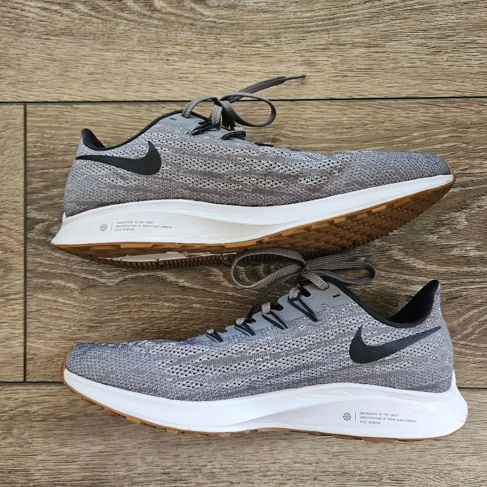 Nike Women's Gray Running Shoes